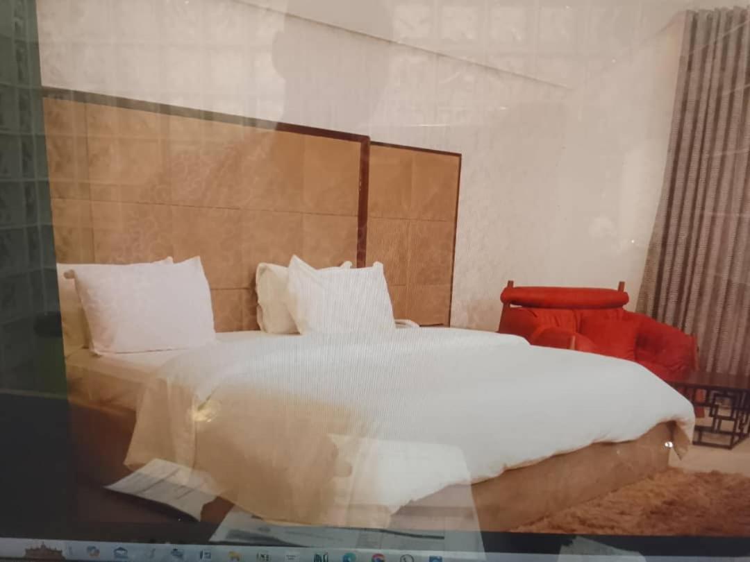 Diamond Lane Hotel アブジャ エクステリア 写真